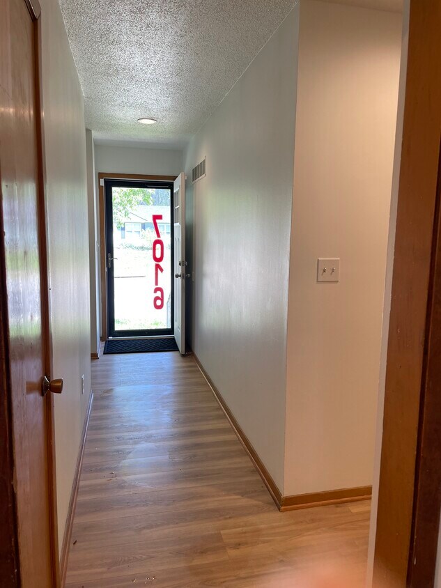 Foto principal - 7016 Antioch Rd