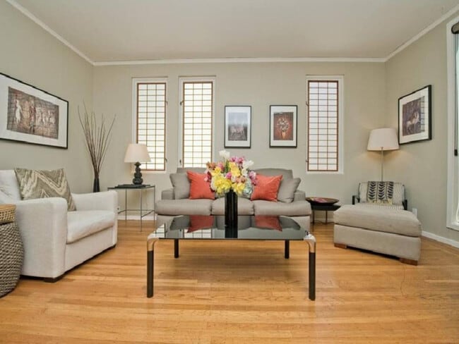 Foto del edificio - 1 Telegraph Hill Blvd