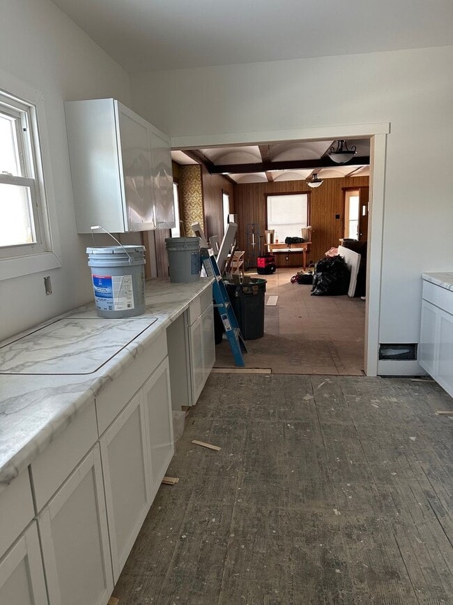 Building Photo - Renovated Home Near Aggieville, K-State & City Park