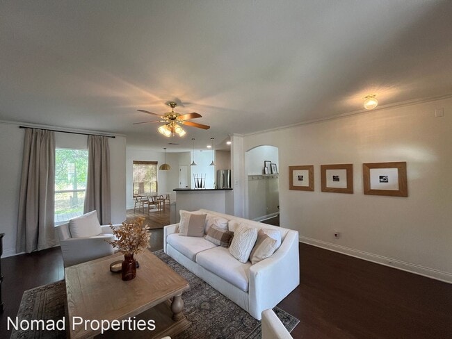 Building Photo - 3 br, 2.5 bath House - 920 Windmill Palm