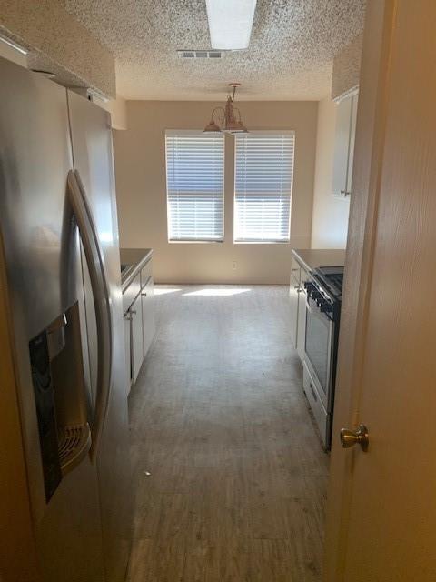 Foto del edificio - 503 Cypress Ln