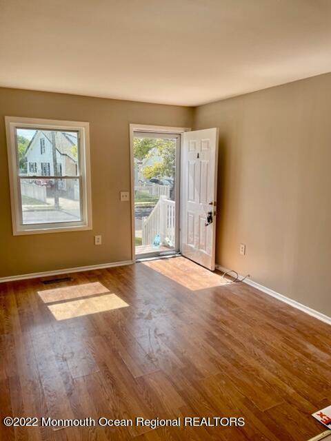 Building Photo - 1503 1/2 Sewall Ave