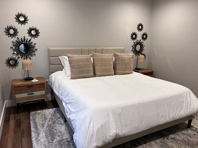 Foto del edificio - 1208 Seven Sisters Ln