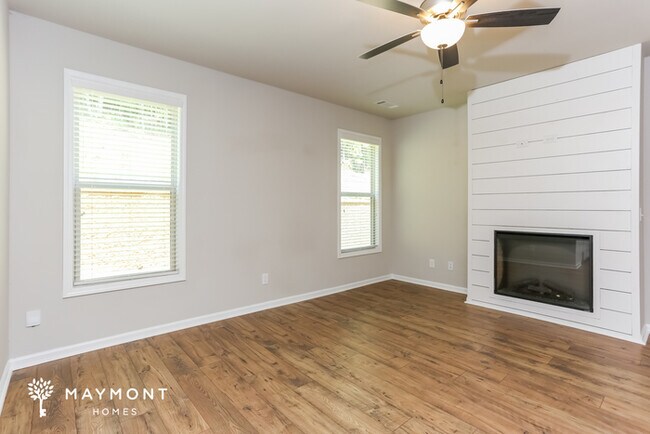 Building Photo - 1115 Spring Marsh Ct NE