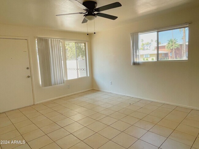 Foto del edificio - 4719 N 15th Ave