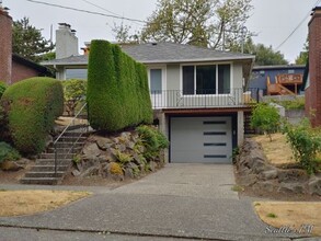 Building Photo - 4221 27th Ave W