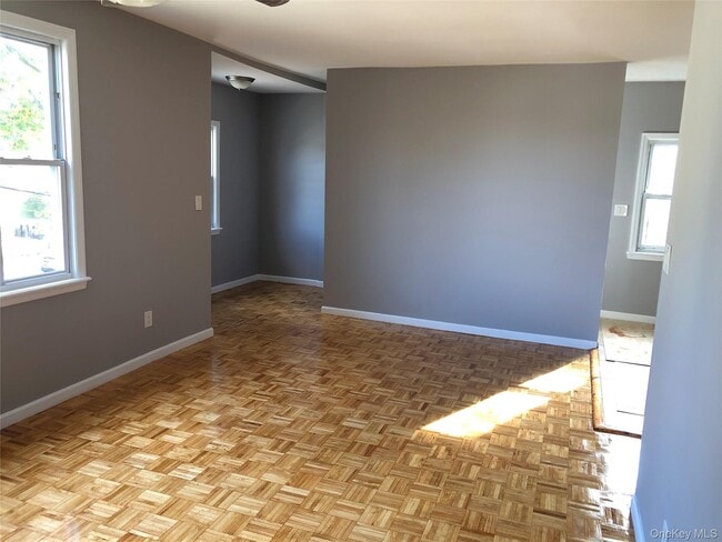 Foto del edificio - 231-10 145th Ave