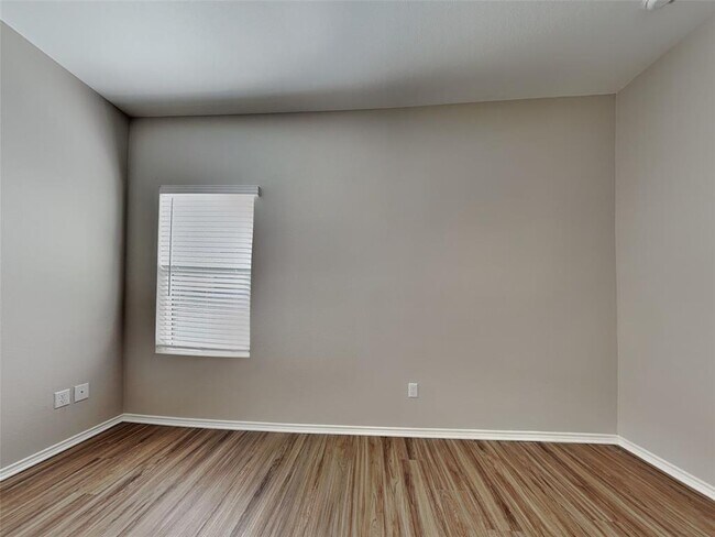 Building Photo - 108 Mica Trl