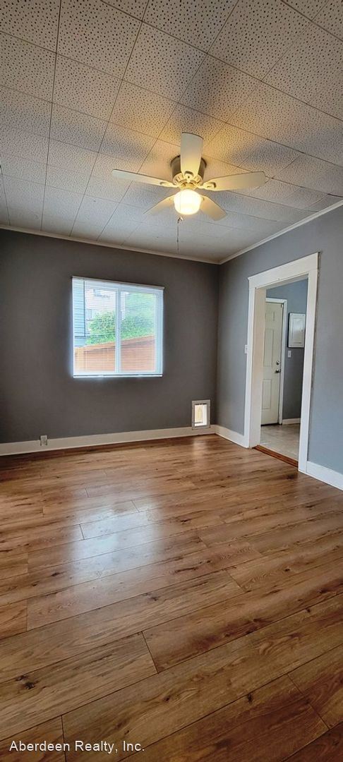 Foto del edificio - 2 br, 1 bath House - 1303 N B Street