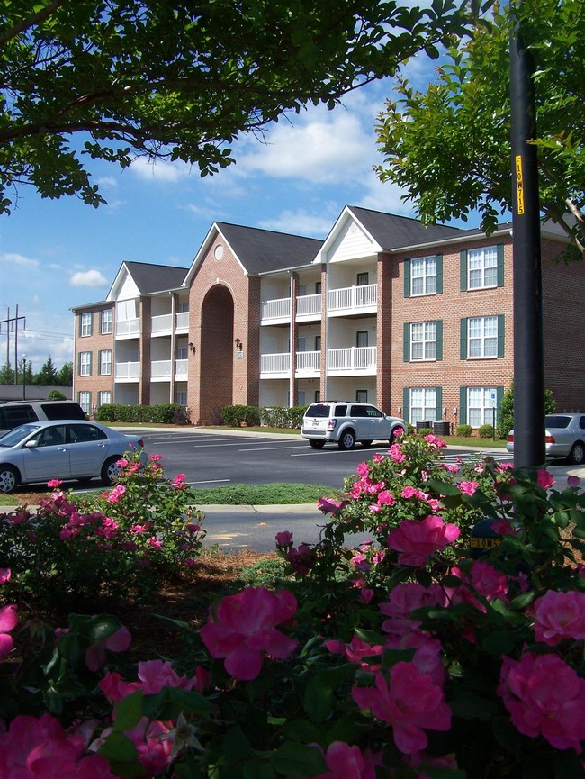 Foto del edificio - Charles Pointe Apartments