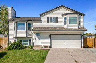 Building Photo - 5579 Deerbrush Cir