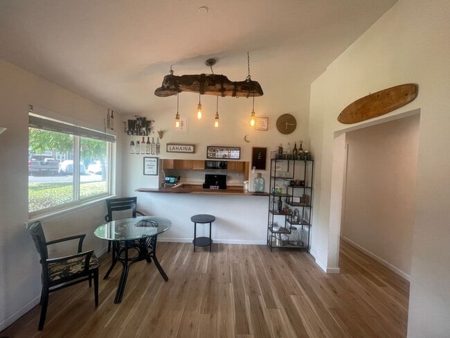 Building Photo - Kahoma Village Three Bedroom/Two Bathroom