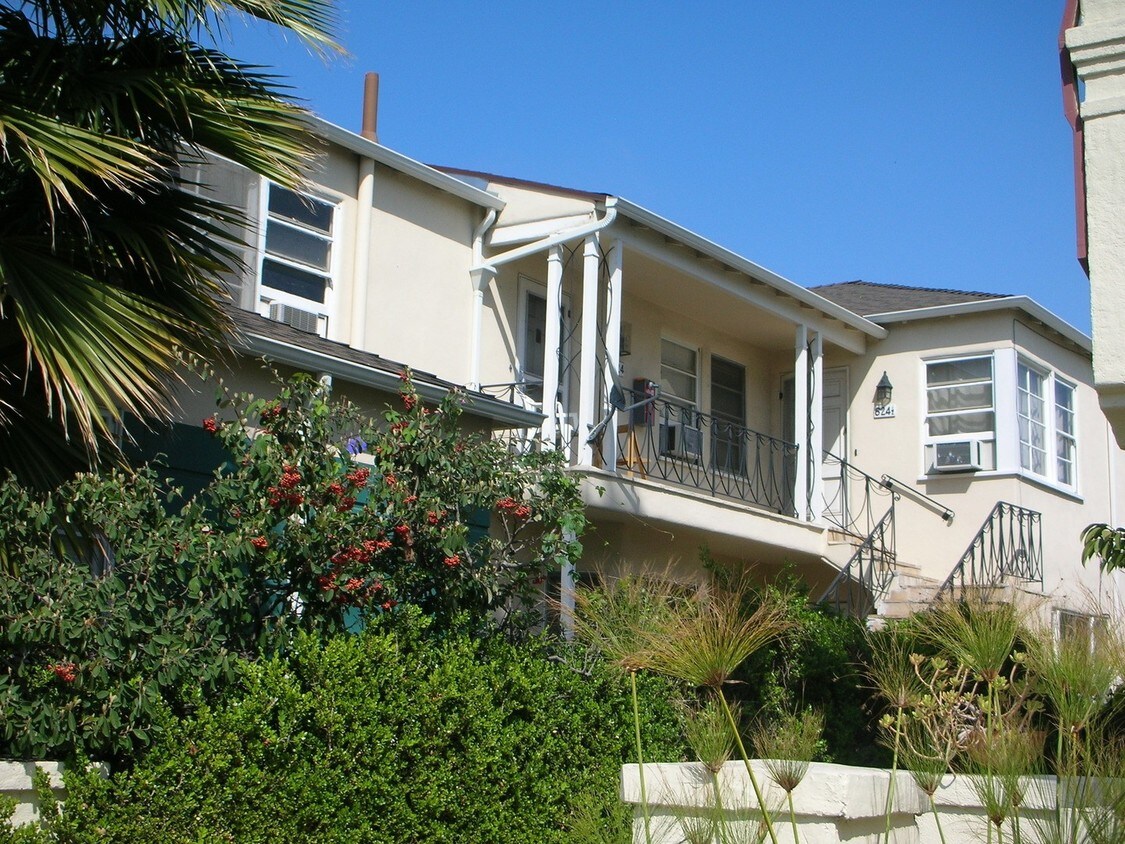 626 N Spaulding Ave, Los Angeles, CA 90036 Condo for Rent in Los