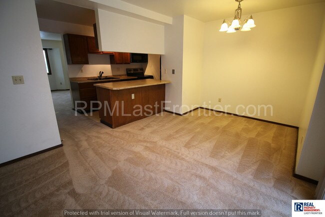 Building Photo - 7140 Bearfoot Dr