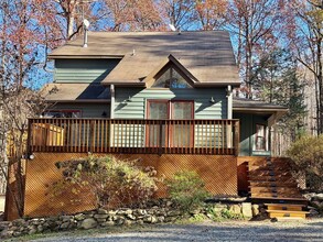 Building Photo - 160 Lystra Hills Ln