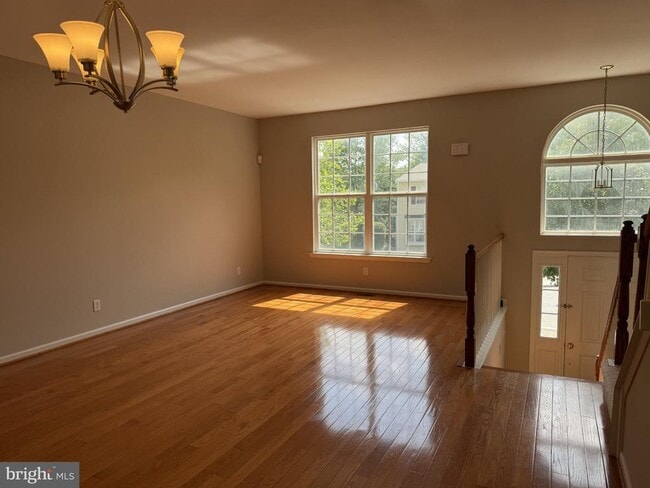 Building Photo - 278 Yorktown Ct