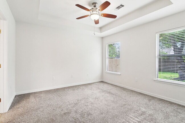 Foto del edificio - Single Family Home
