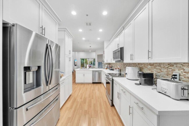 Foto del edificio - 23008 Clear Echo Dr