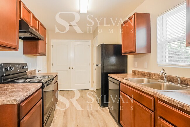 Foto del edificio - At Last, This Is What You Have Been Search...