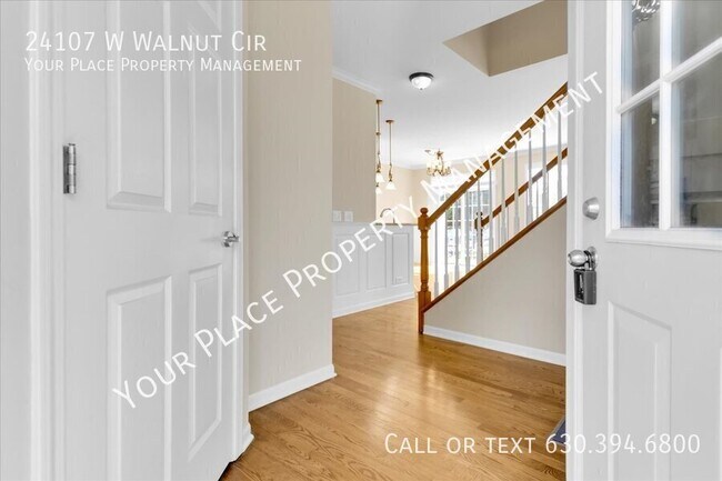 Foto del edificio - 24107 Walnut Cir