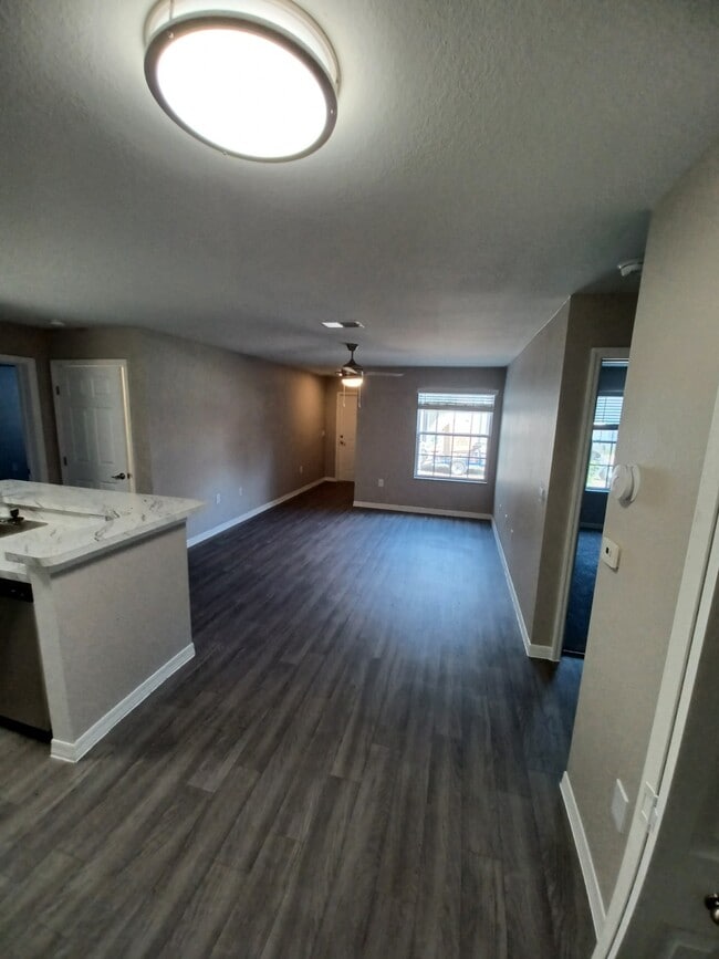 Vinyl Flooring - Peninsula of Port Charlotte