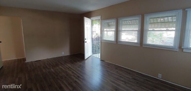 Building Photo - 2 br, 1 bath House - 4585 N 24th St