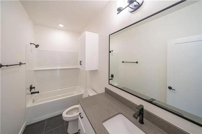 Foto del edificio - Beautiful Two-Story Home in NW OKC!