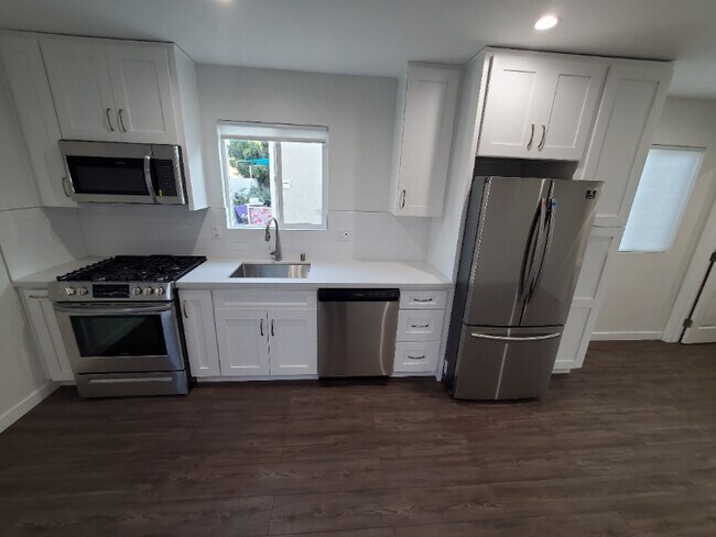 Foto del edificio - 513 W 103rd St