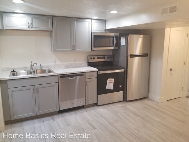 Building Photo - 624 S 400 E