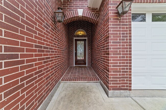 Building Photo - 13311 Duke of York Ln