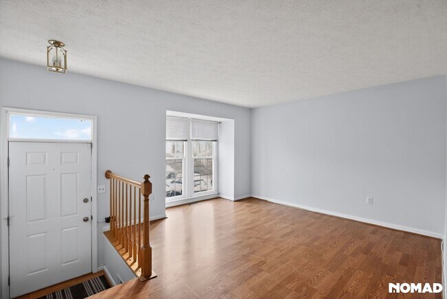 Foto del edificio - 32 Rocky Brook Ct