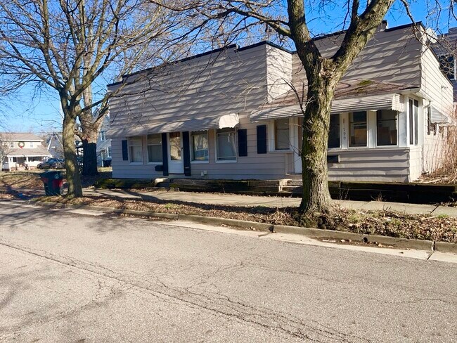 Foto del edificio - 1797-1713 13th St SW