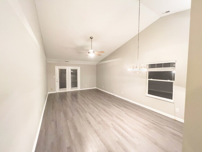 Foto del edificio - Beautifully Renovated Brownsburg Home