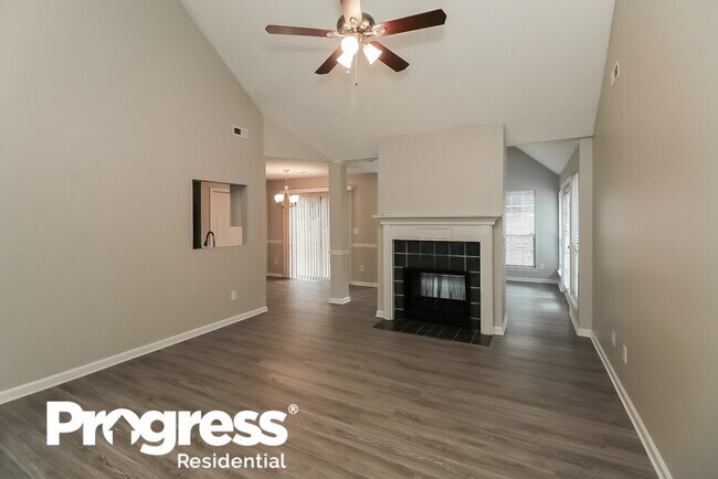Building Photo - 810 Sweetwater Way