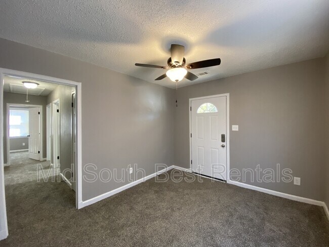 Foto del edificio - 2732 Frisco Ave
