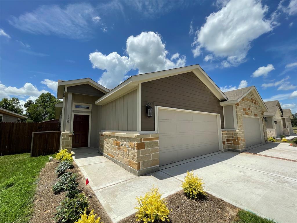 9789 Grosbeak Ln, Magnolia, TX 77354 Room for Rent in Magnolia, TX