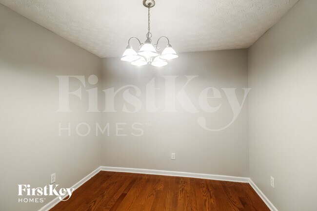 Foto del edificio - 175 Mills Creek Ln