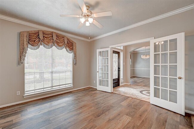 Foto del edificio - 11314 Bucks Bridge Ln