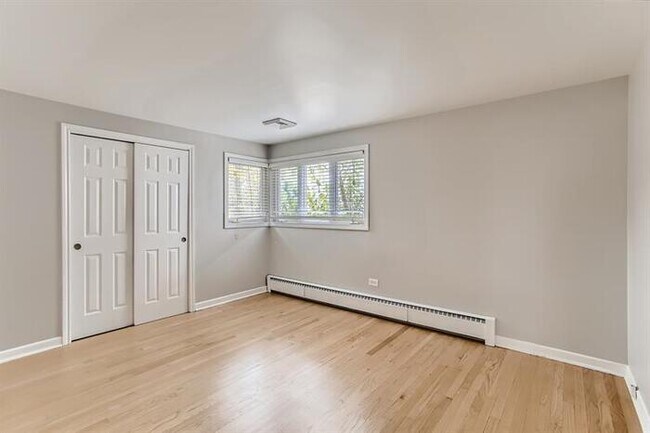 Foto del edificio - 611 S Arlington Heights Rd