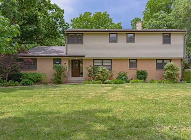 Foto del edificio - Beautiful 4 Bedroom / 3 Bath Home in the Heart of Manhattan, KS – Large Yard & Close to Campus