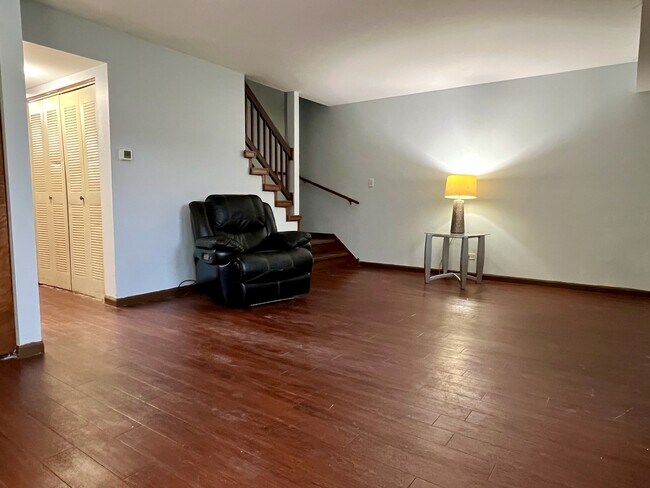 Foto del edificio - 2611 E Martha Pl