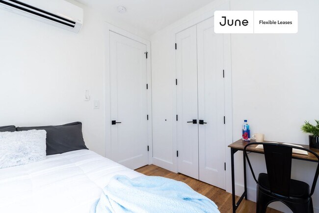 Foto del edificio - Enchanting ROOM at The Seneca House