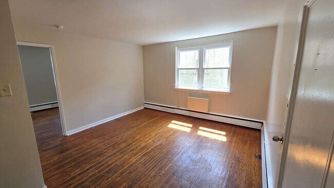 Foto del edificio - 5846 N Marvine St