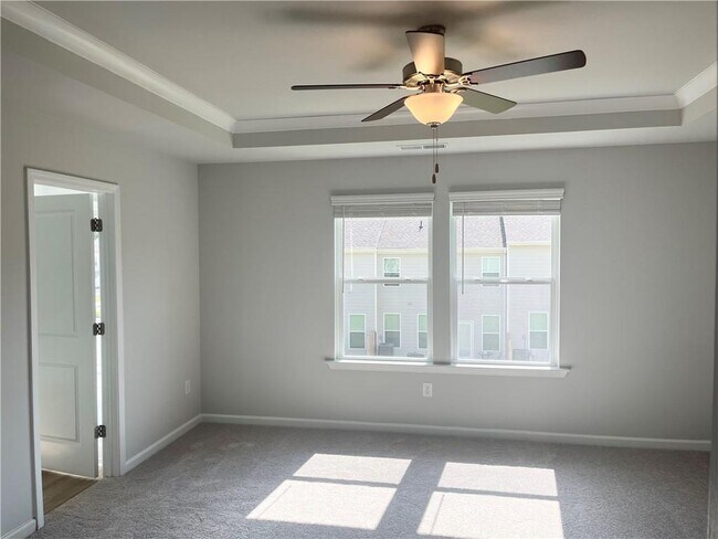 Building Photo - 360 Navigator Ln