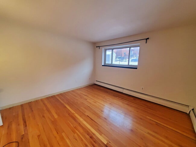 Photo - 245 Kelton St Apartment