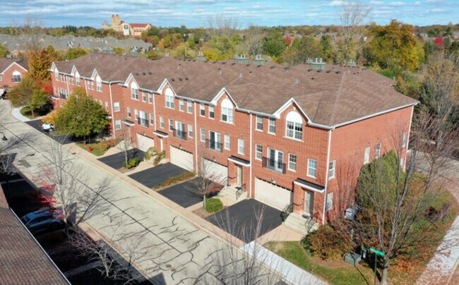 Building Photo - 944 Enfield Dr