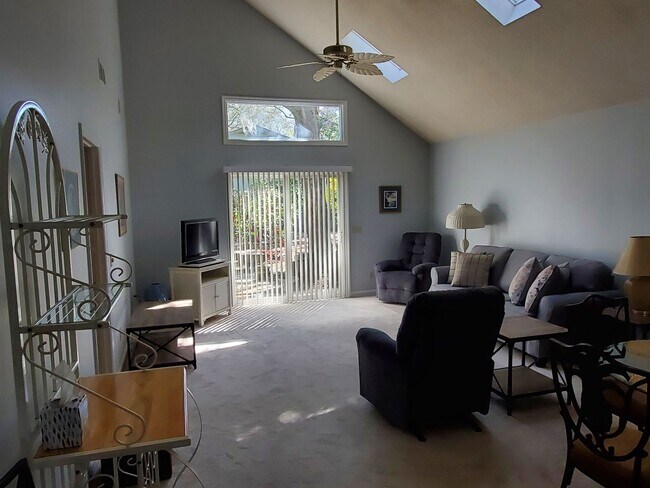 Foto del edificio - One-Level Furnished Beach Home - Hilton Head