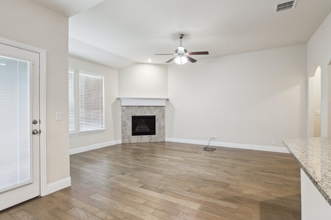 Building Photo - 5729 Fuder Dr