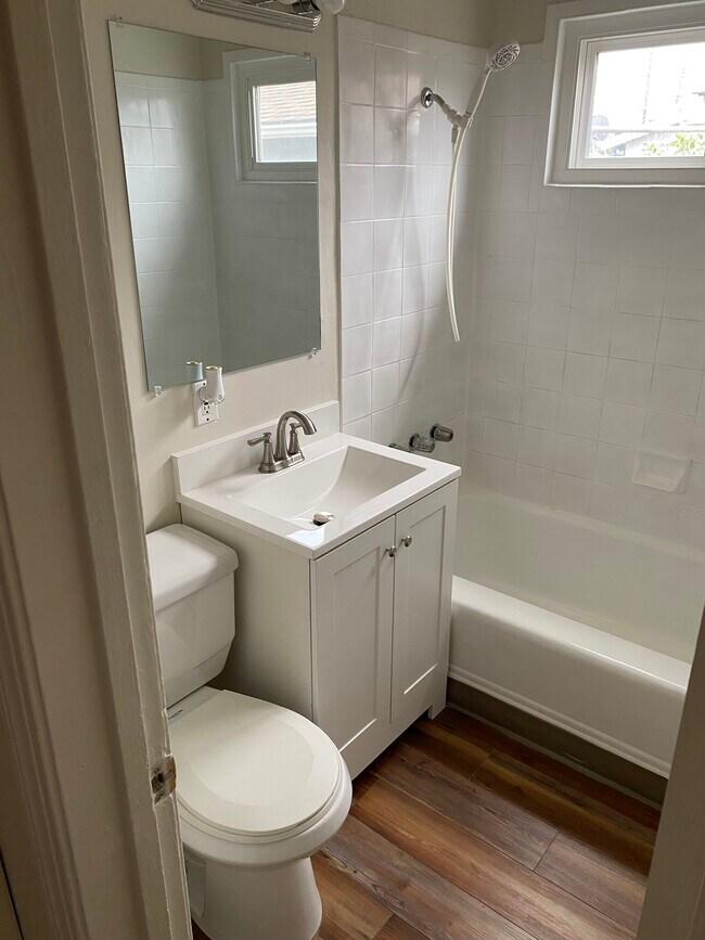 Foto del edificio - 1246 80th Ave