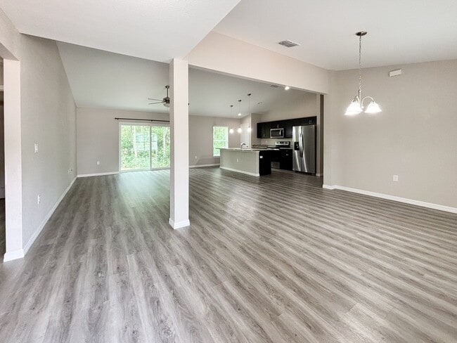 Building Photo - 9892 SW 189th Cir